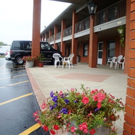 Travel Inn & Suites Frankfort Εξωτερικό φωτογραφία
