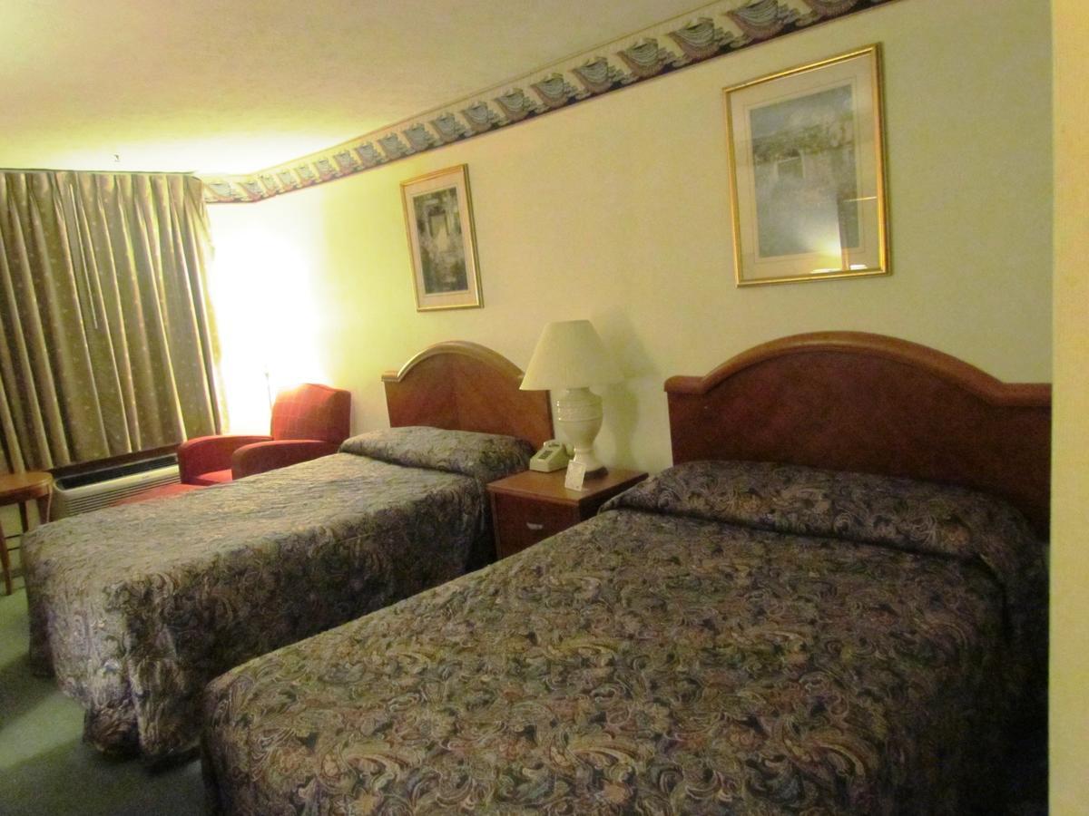 Travel Inn & Suites Frankfort Εξωτερικό φωτογραφία