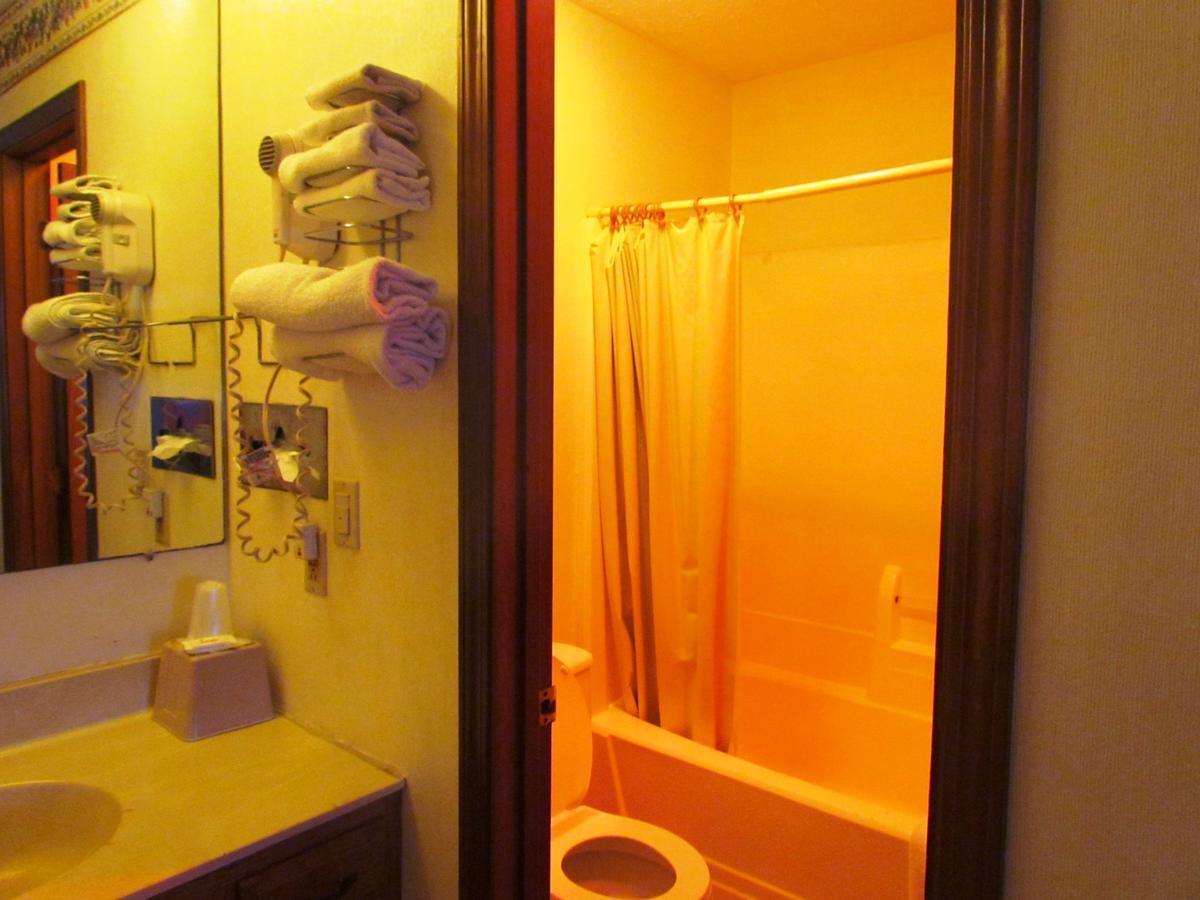 Travel Inn & Suites Frankfort Εξωτερικό φωτογραφία